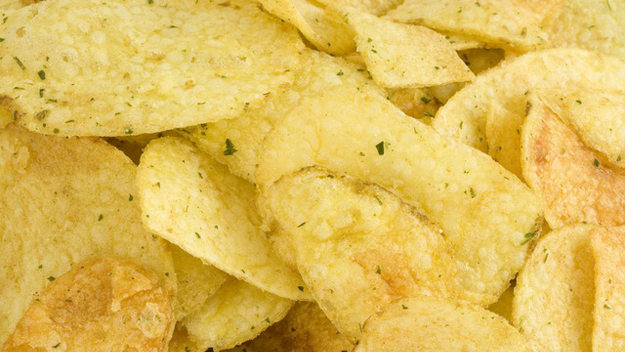 Domácí bramborové chipsy