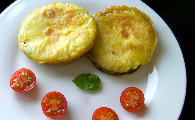 Zapékaná cuketa s mozzarellou a parmazánem