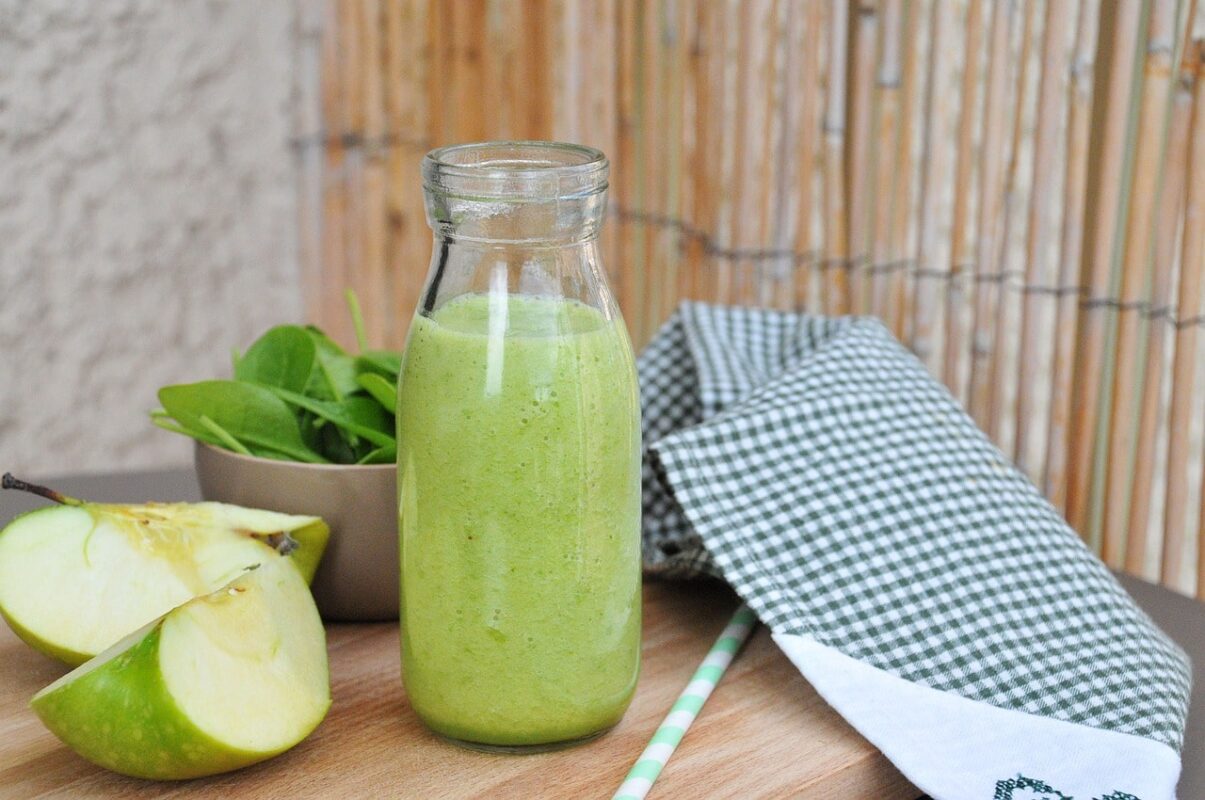 Špenátové smoothie s hruškovou šťávou