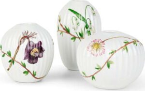 Sada 3 miniaturních porcelánových váz Kähler Design Hammershøi Spring. Cvičení