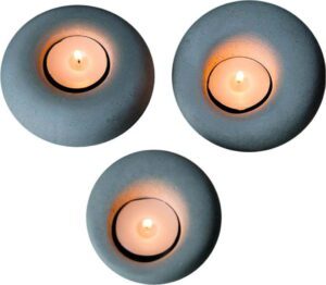 Betonové svícny v sadě 3 ks Donut – Mioli Decor. Cvičení