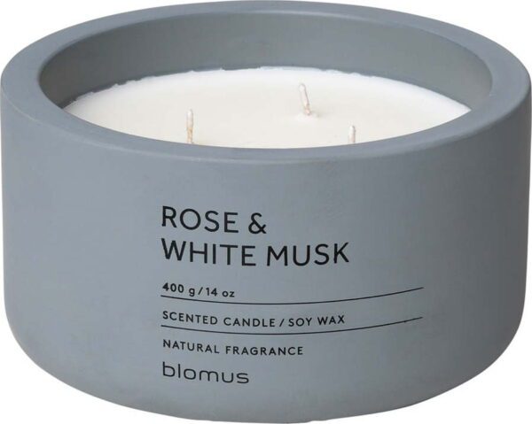 Vonná sojová svíčka doba hoření 25 h Fraga: Rose and White Musk – Blomus. Cvičení