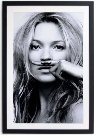Obraz 30x40 cm Kate Moss – Little Nice Things. Cvičení