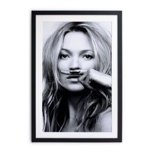 Obraz 30x40 cm Kate Moss – Little Nice Things. Cvičení