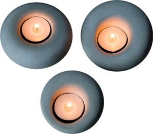 Betonové svícny v sadě 3 ks Donut – Mioli Decor. Cvičení