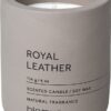 Vonná sojová svíčka doba hoření 24 h Fraga: Royal Leather – Blomus. Cvičení